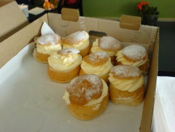 Kartong med semlor